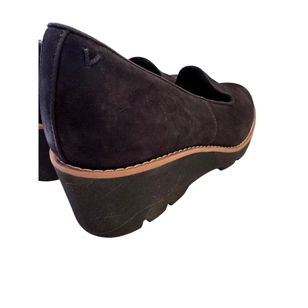 Vionic Willawedge Black Suede Size 9 NWOB Orthotic Arch Support
